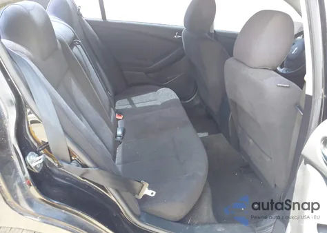 2011 Nissan Altima 2.5 S z USA, uszkodzony, nr VIN 1N4AL2AP3BC181038